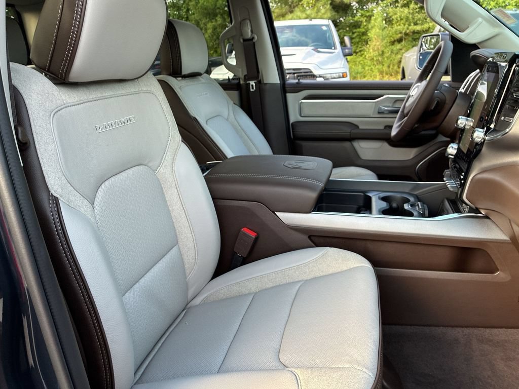 New 2027 RAM 1500 Laramie w/ Laramie Preferred Package AWD/4WD image 32