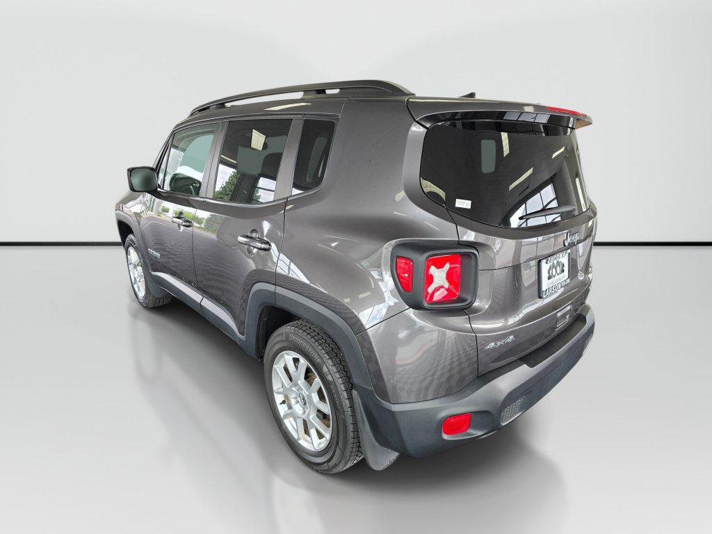 Used 2019 Jeep Renegade Latitude w/ Cold Weather Group AWD/4WD image 3
