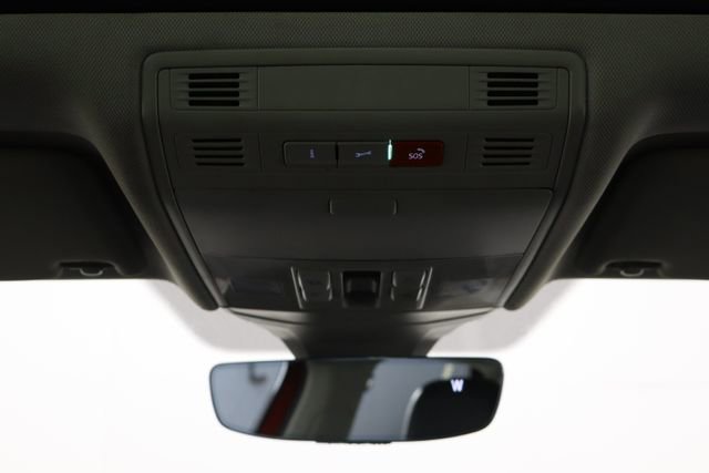 Used 2023 Volkswagen Jetta SE w/ Panoramic Sunroof Package image 26