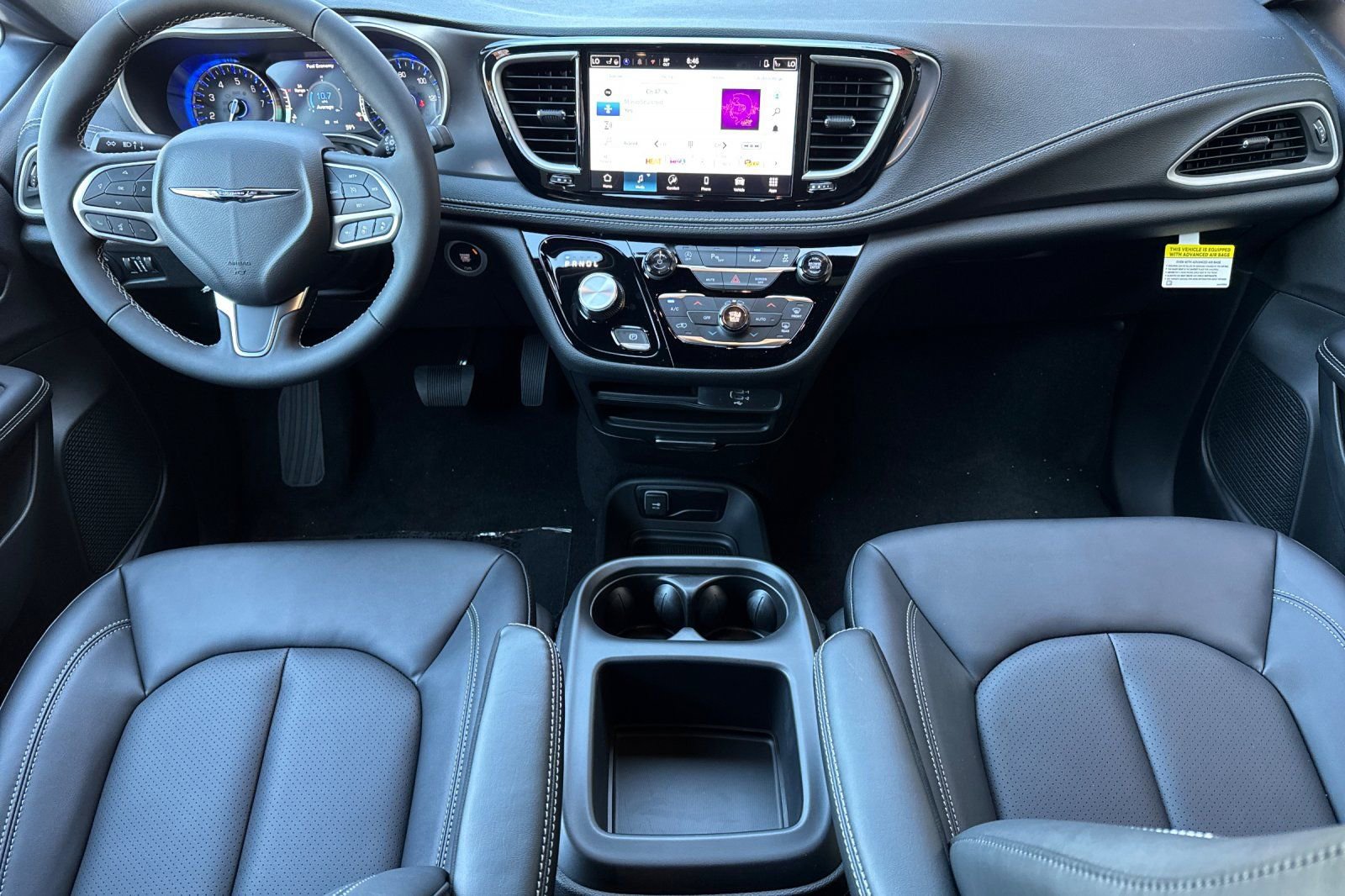 New 2026 Chrysler Pacifica Select image 12