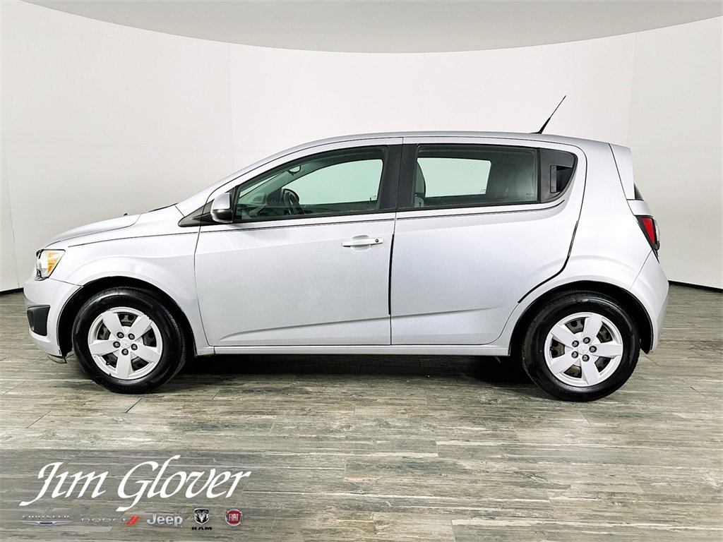 Used 2013 Chevrolet Sonic LS image 10
