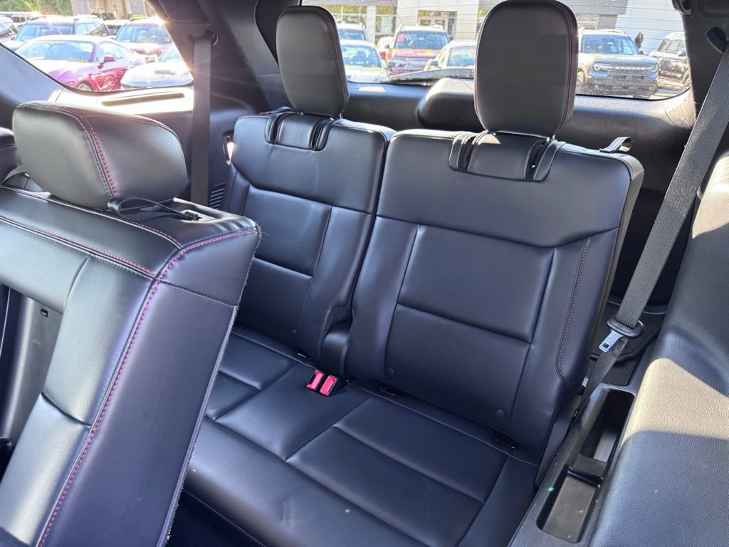 Used 2025 Ford Explorer ST-Line w/ ST-Line Street Pack AWD/4WD image 31