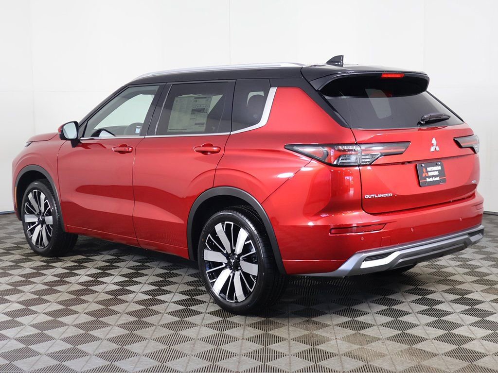 New 2025 Mitsubishi Outlander SEL image 13