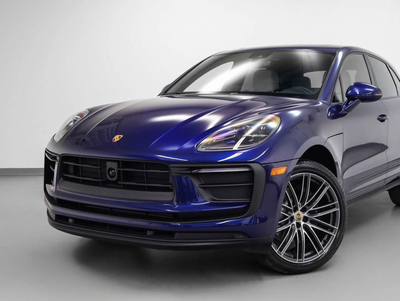 New 2025 Porsche Macan image 7
