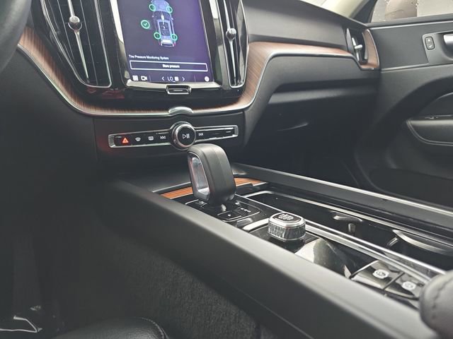 Used 2023 Volvo XC60 B5 Plus w/ Protection Package Premier image 34
