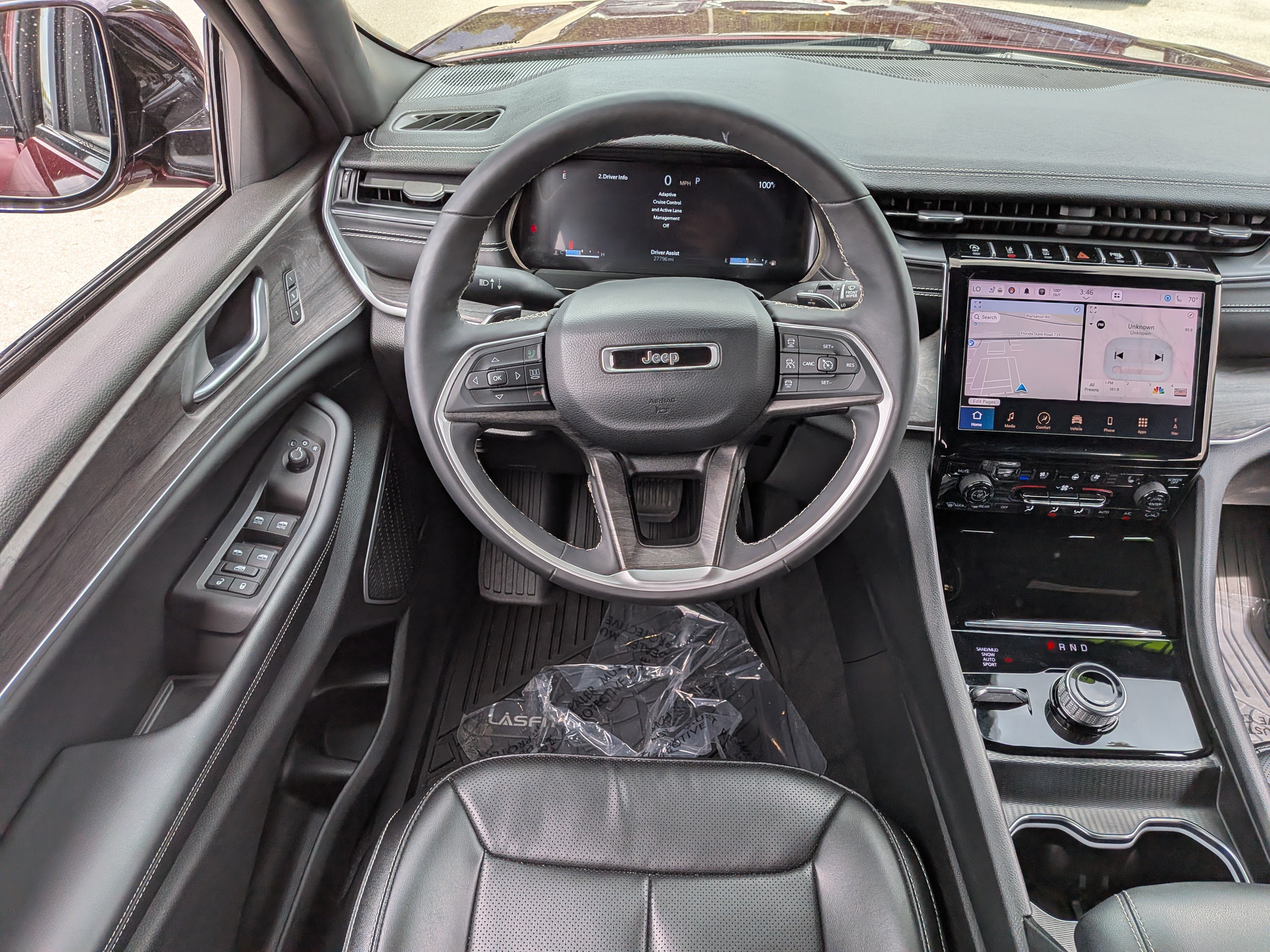 Used 2024 Jeep Grand Cherokee Limited w/ Luxury Tech Group II AWD/4WD image 19