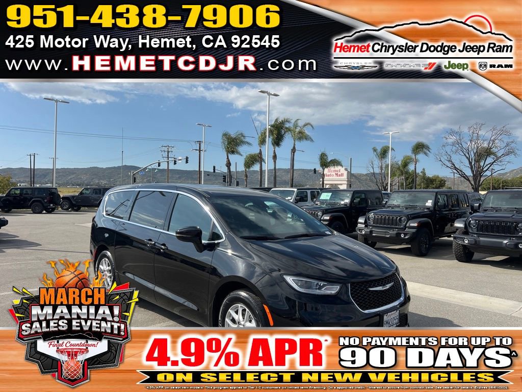 Used 2024 Chrysler Pacifica Touring