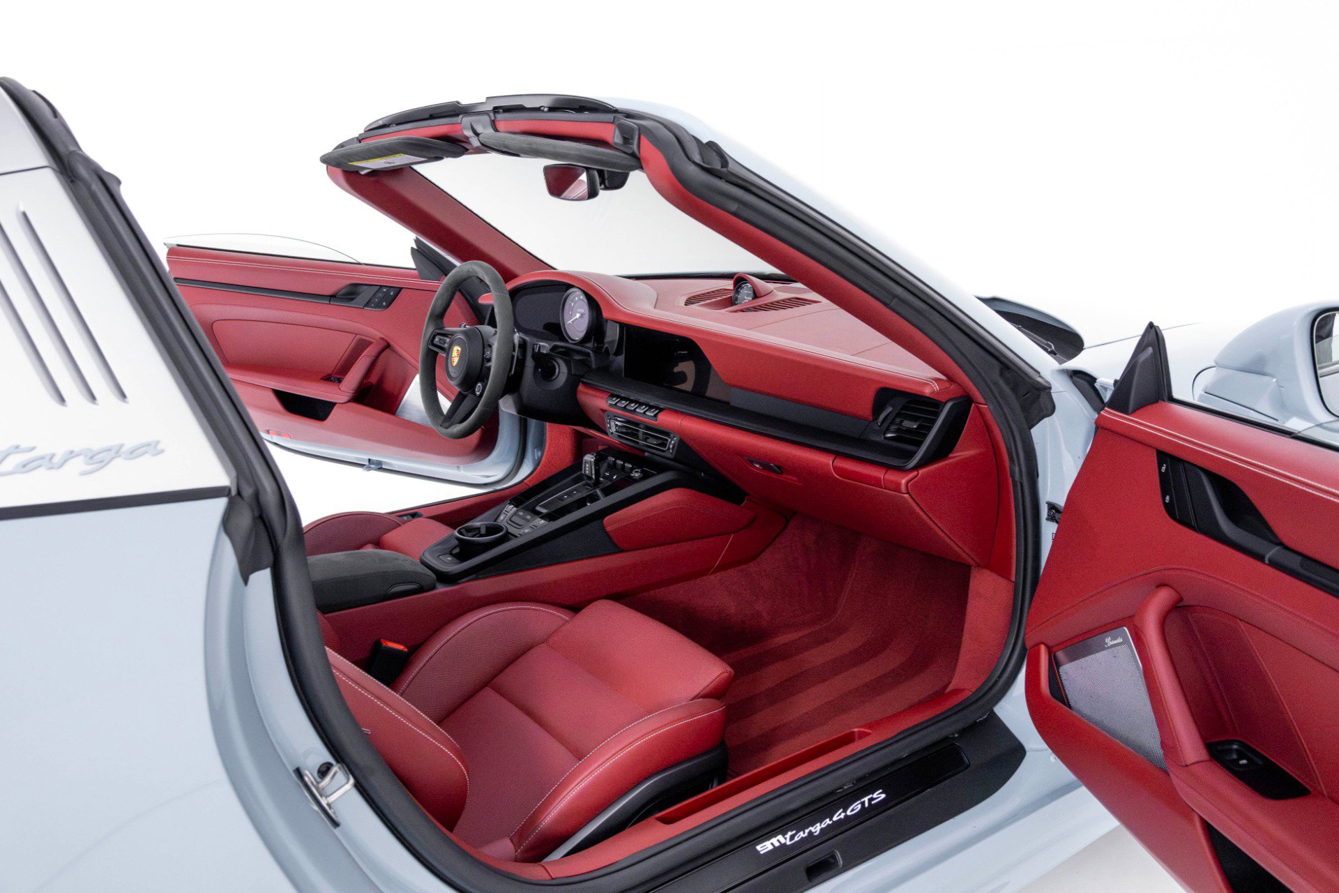 Used 2023 Porsche 911 Targa 4 GTS image 39