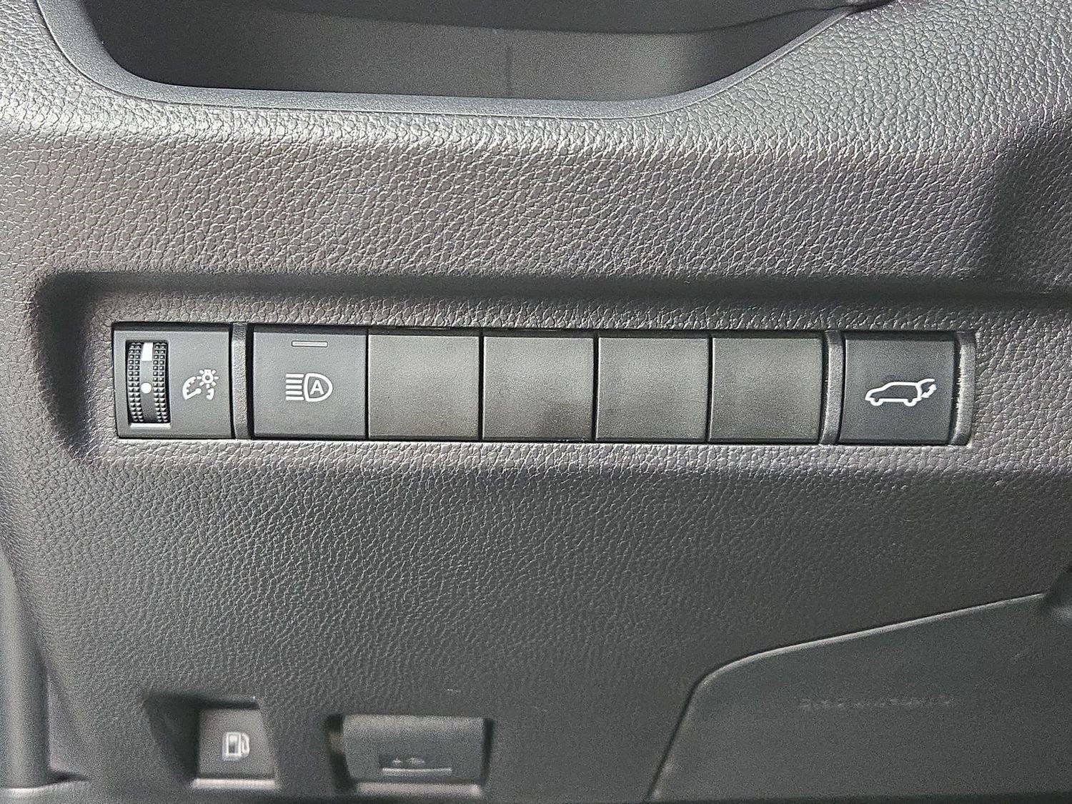 Certified 2025 Toyota RAV4 XLE w/ Convenience Package AWD/4WD image 28