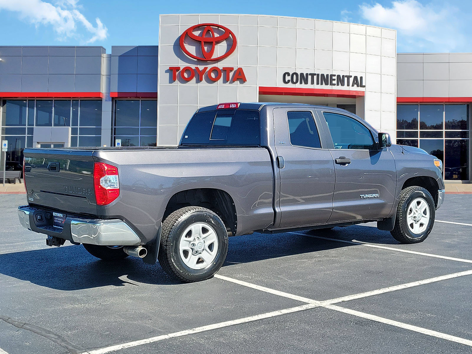 Used 2018 Toyota Tundra SR5 RWD image 5