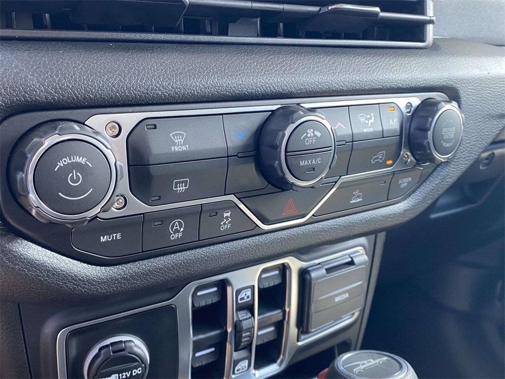 New 2025 Jeep Gladiator Sport image 46