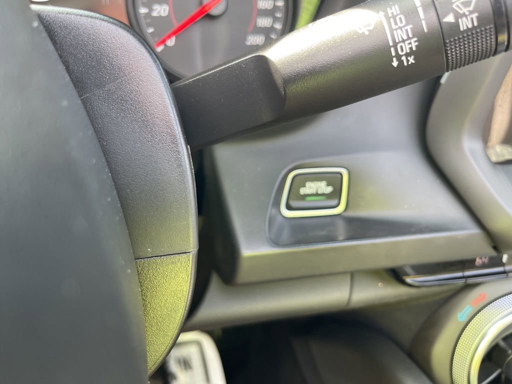 Used 2018 Chevrolet Camaro SS RWD image 21