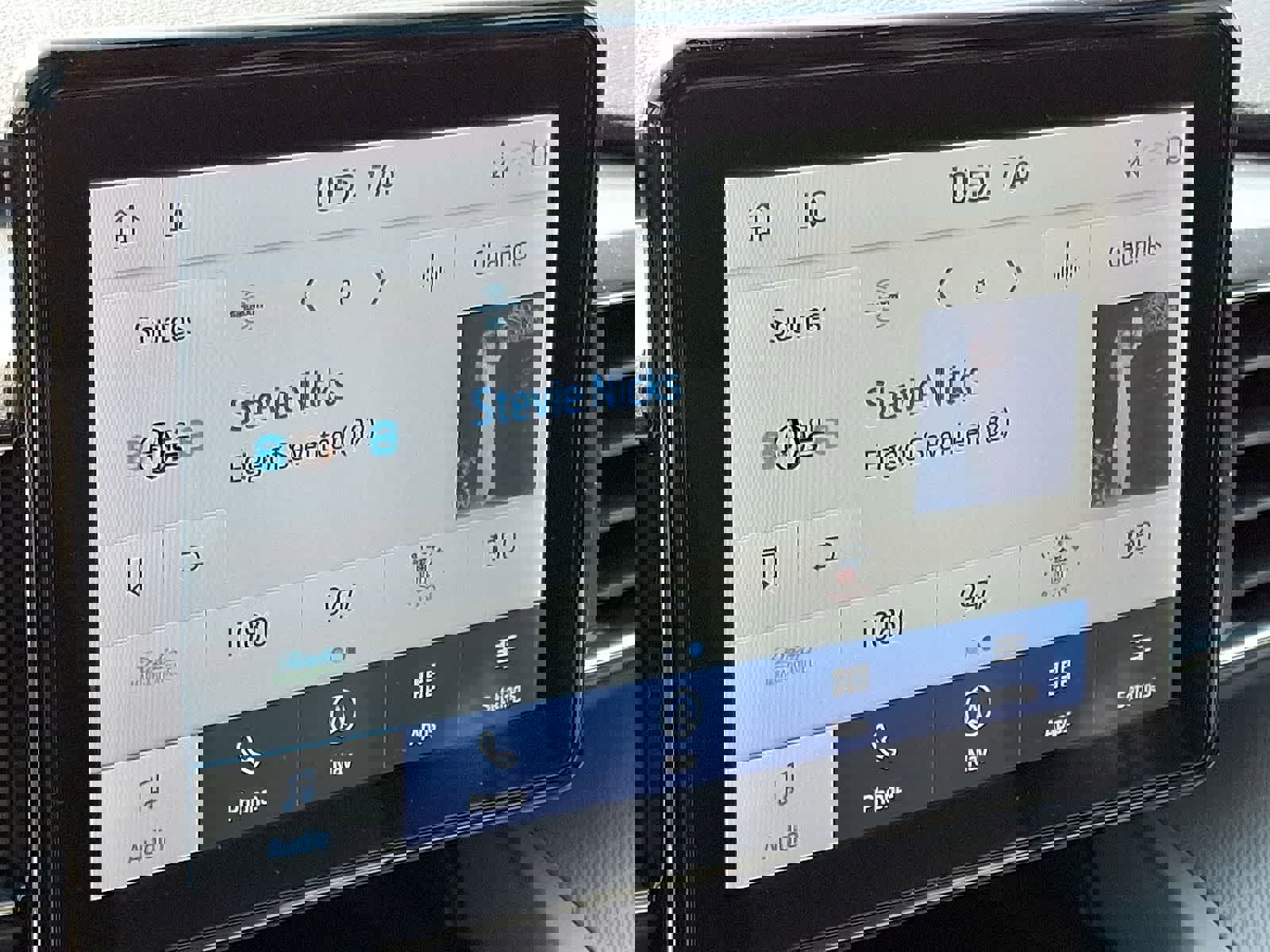 Used 2022 Ford Explorer XLT w/ Equipment Group 202A AWD/4WD image 19