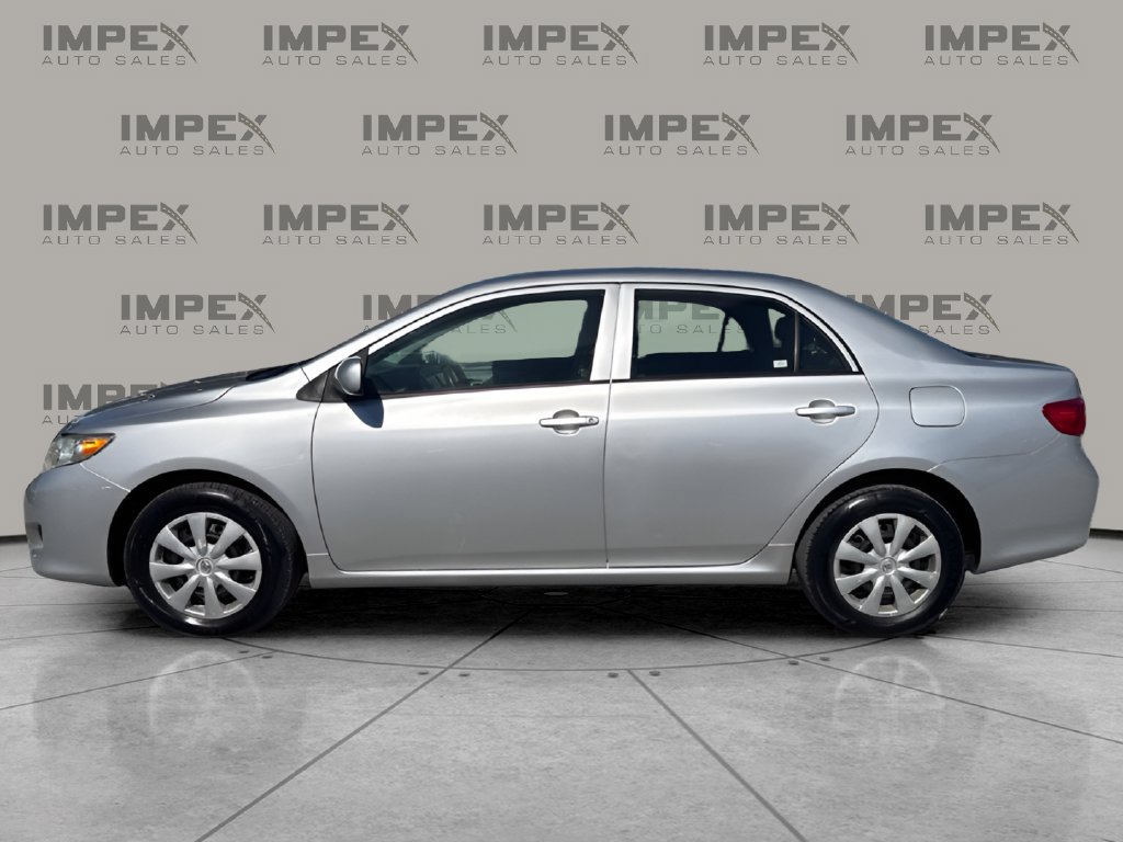 Used 2009 Toyota Corolla LE FWD image 2