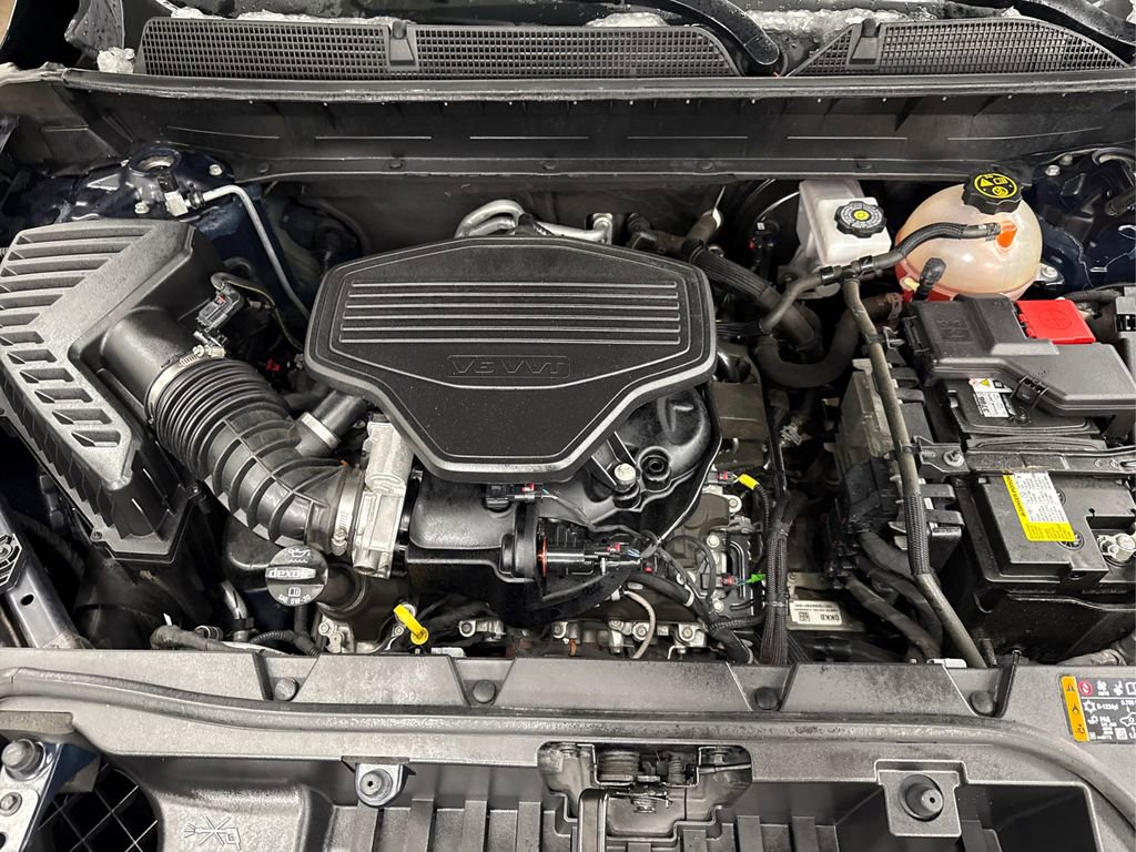 Used 2021 GMC Acadia SLE w/ Driver Convenience Package image 13