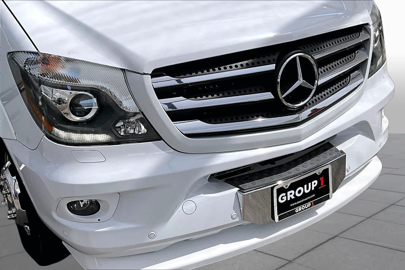 Used 2017 Mercedes-Benz Sprinter 3500 image 28