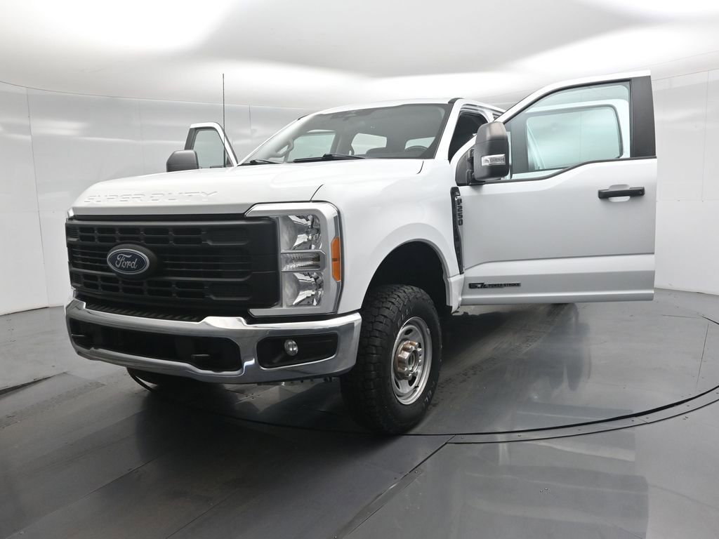 Certified 2023 Ford F250 XL w/ FX4 Off-Road Package AWD/4WD image 32