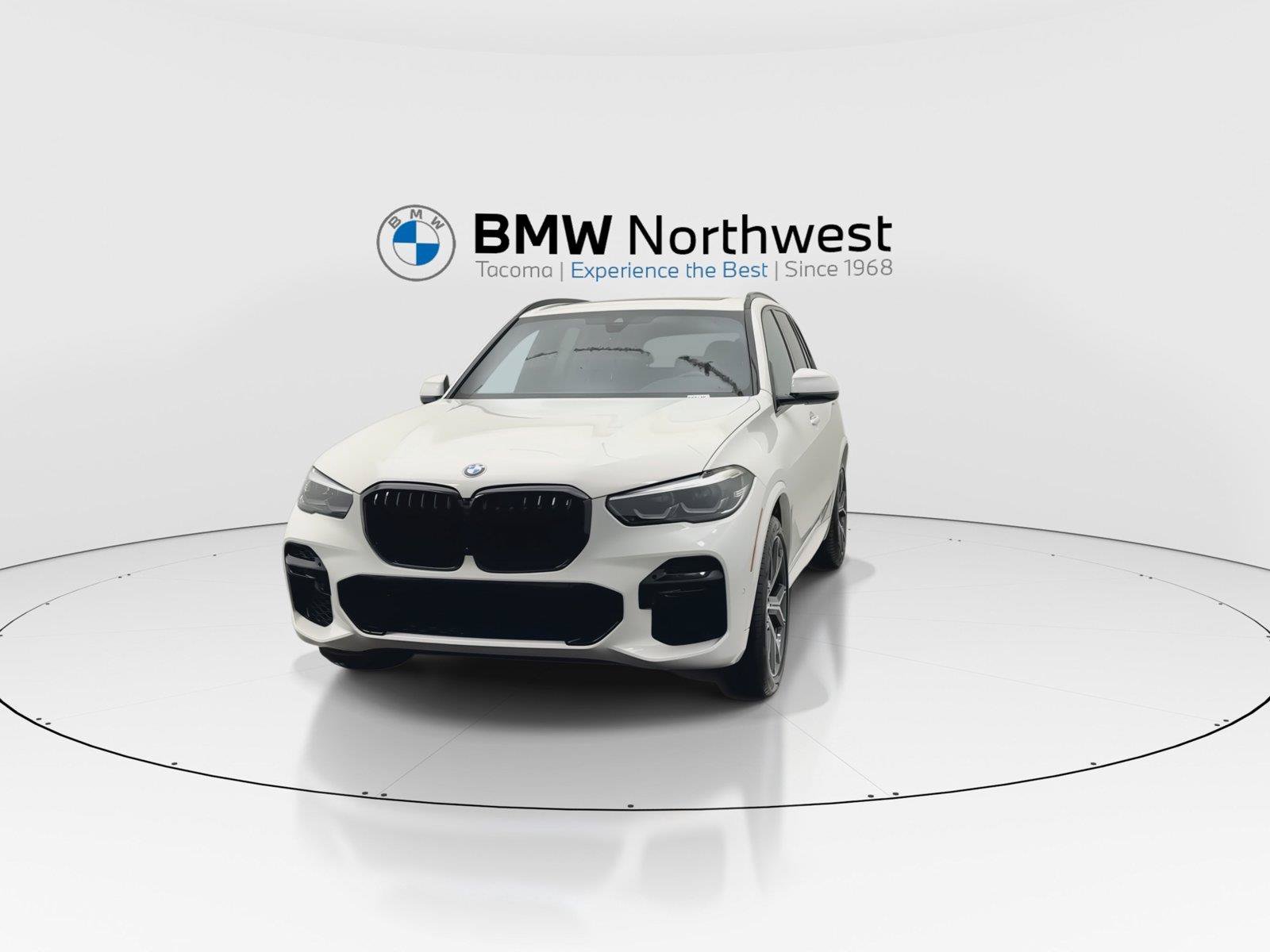 Used 2023 BMW X5 xDrive40i w/ M Sport Package AWD/4WD image 8