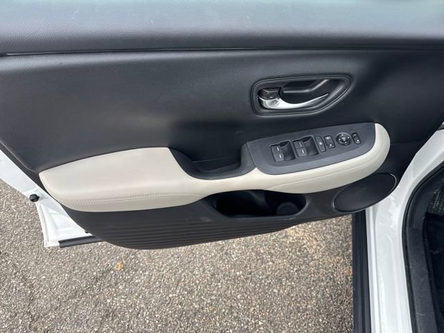 Certified 2023 Honda HR-V LX image 6