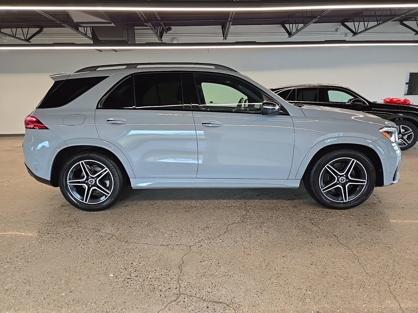 Certified 2025 Mercedes-Benz GLE 450 4MATIC image 6