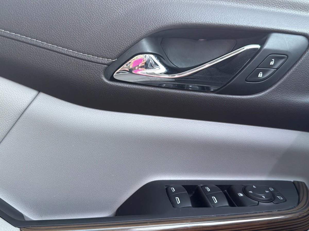 Used 2020 GMC Acadia SLE w/ LPO, Floor Liner Package FWD image 14