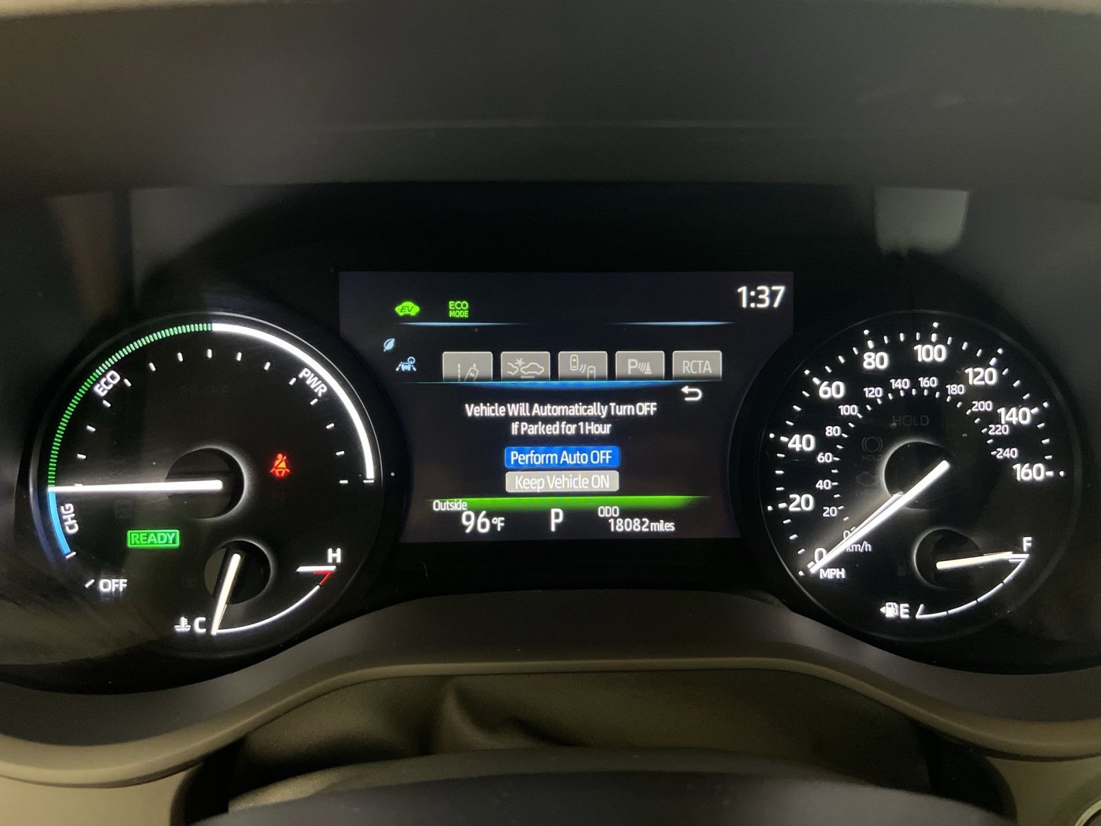 Used 2025 Toyota Sienna XLE image 18