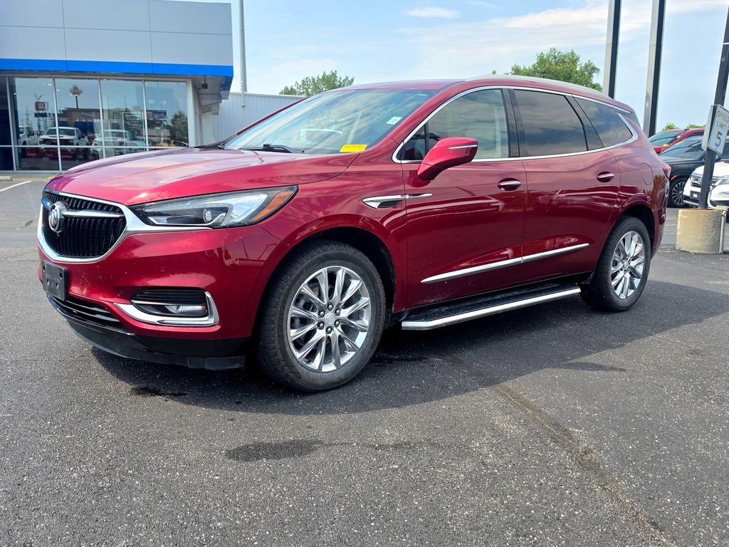 Used 2021 Buick Enclave Premium w/ Surround and Sites Package AWD/4WD image 2