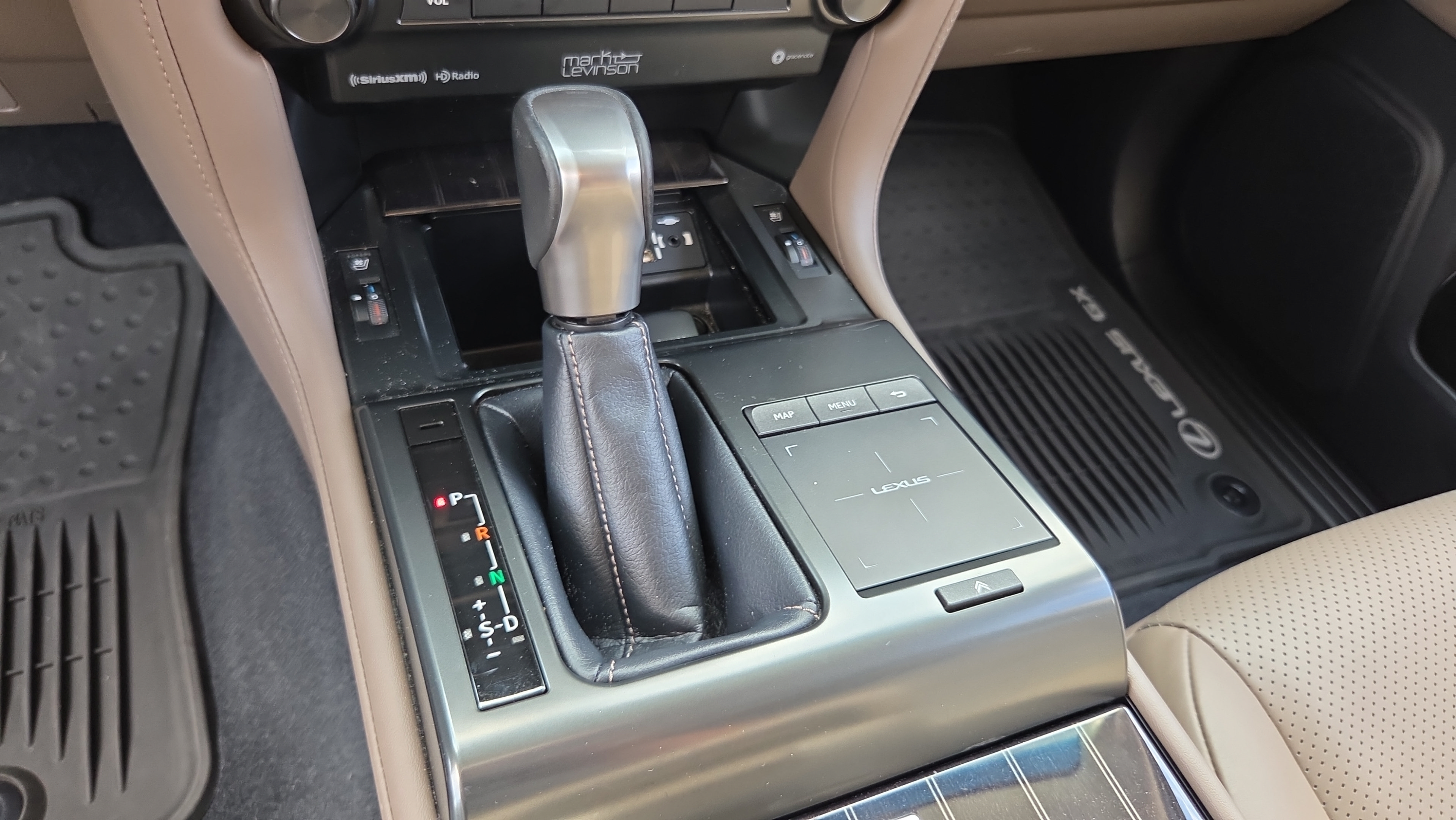 Used 2023 Lexus GX 460 Luxury w/ Accessory Package AWD/4WD image 22