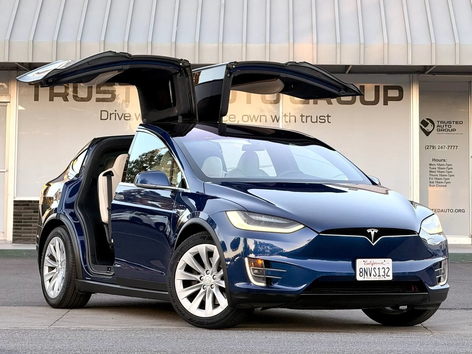 Used 2020 Tesla Model X Long Range AWD/4WD image 2