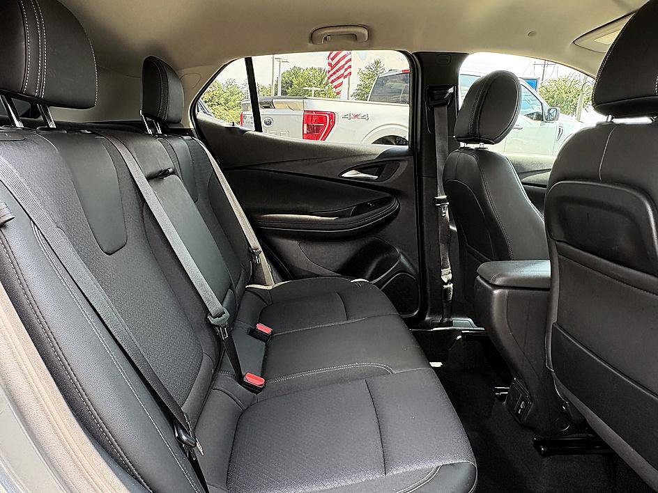 Certified 2024 Buick Encore GX Preferred w/ Comfort Package FWD image 15