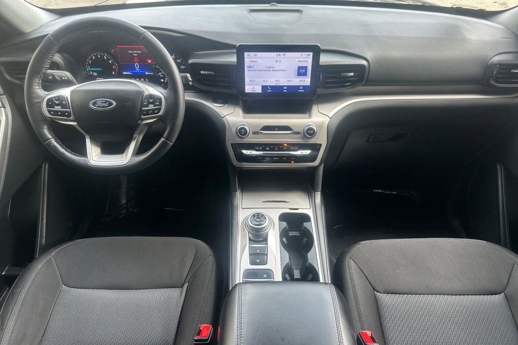 Certified 2023 Ford Explorer XLT image 15