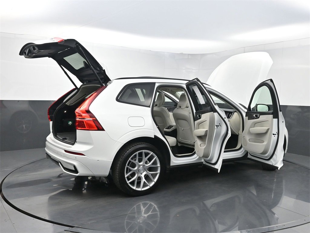 Used 2025 Volvo XC60 B5 Ultra w/ Protection Package Premier image 37