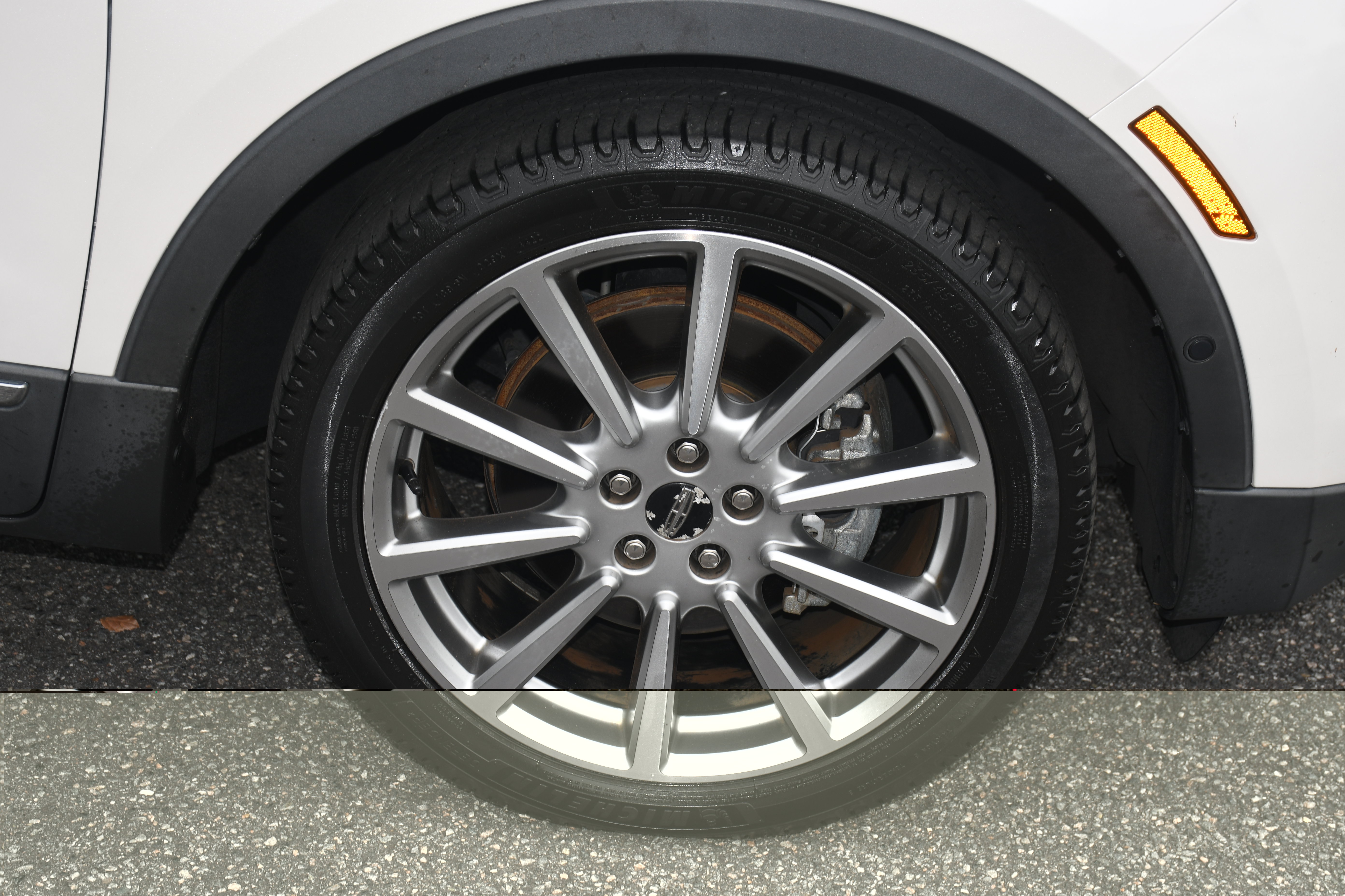 Used 2019 Lincoln MKC Reserve w/ MKC Technology Package FWD image 23