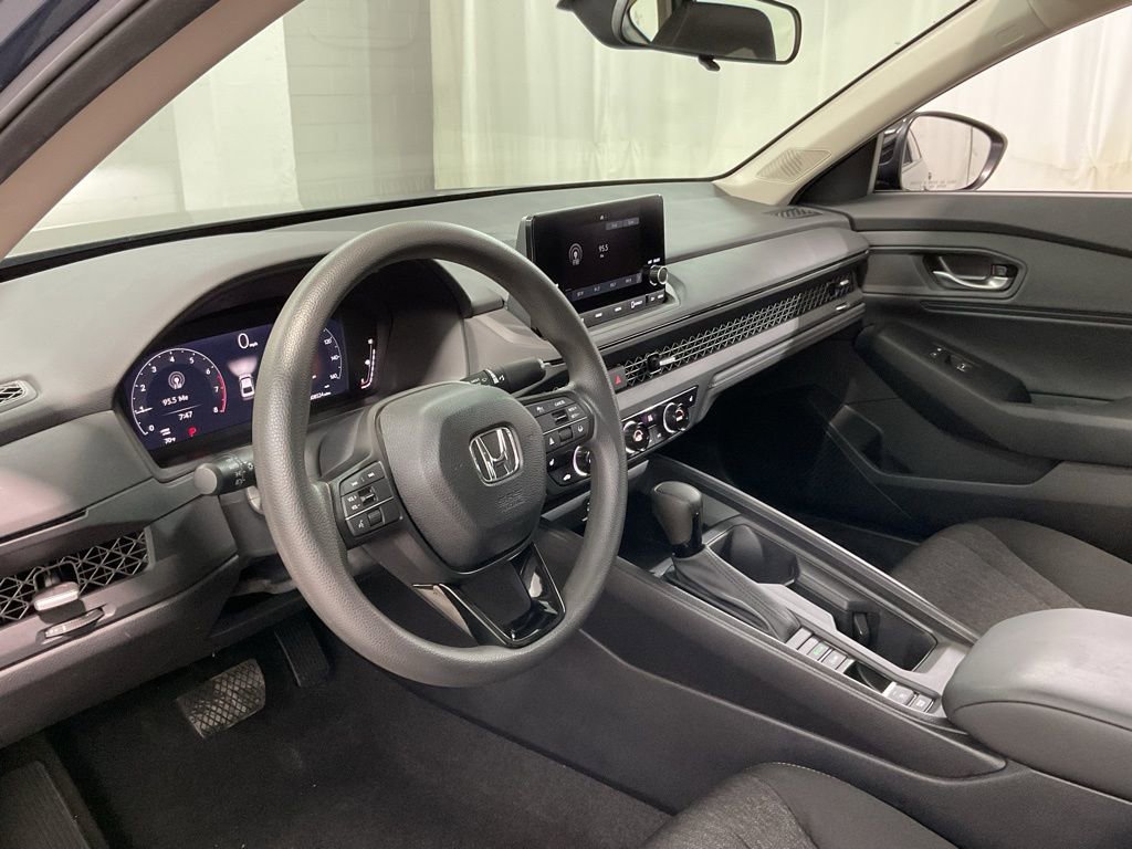 Certified 2025 Honda Accord SE image 19