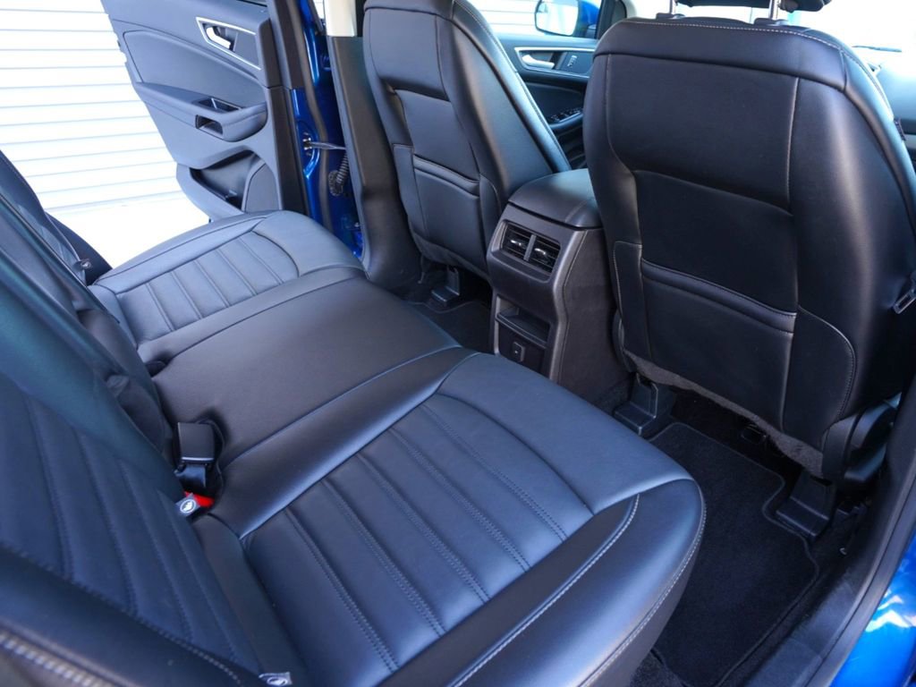 Used 2018 Ford Edge SEL w/ Equipment Group 201A image 29