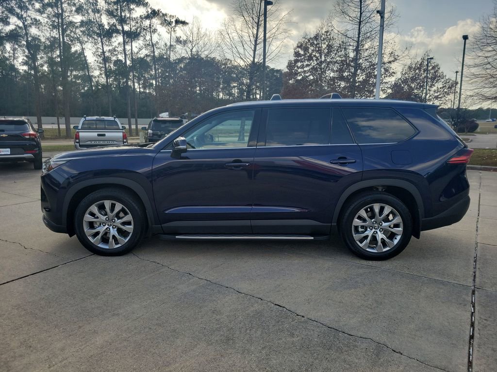 Used 2025 Toyota Grand Highlander Limited image 2