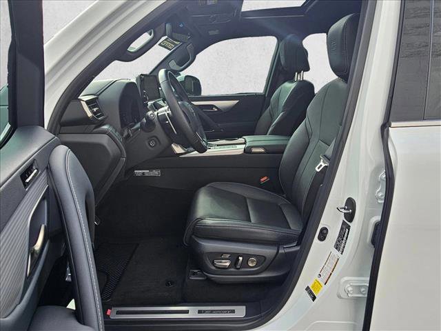 Used 2023 Lexus LX 600 F Sport image 19