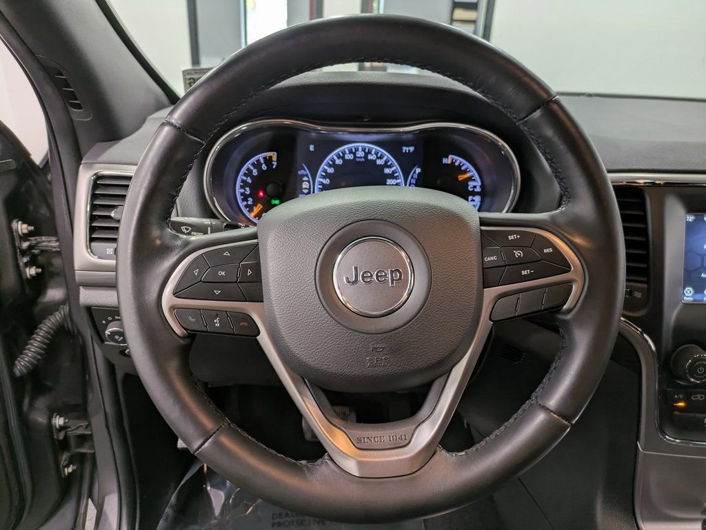 Used 2021 Jeep Grand Cherokee Laredo image 21