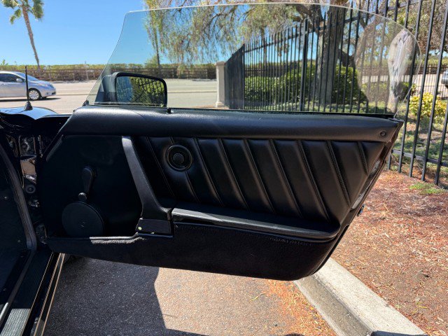 Used 1989 Porsche 911 Speedster RWD image 13