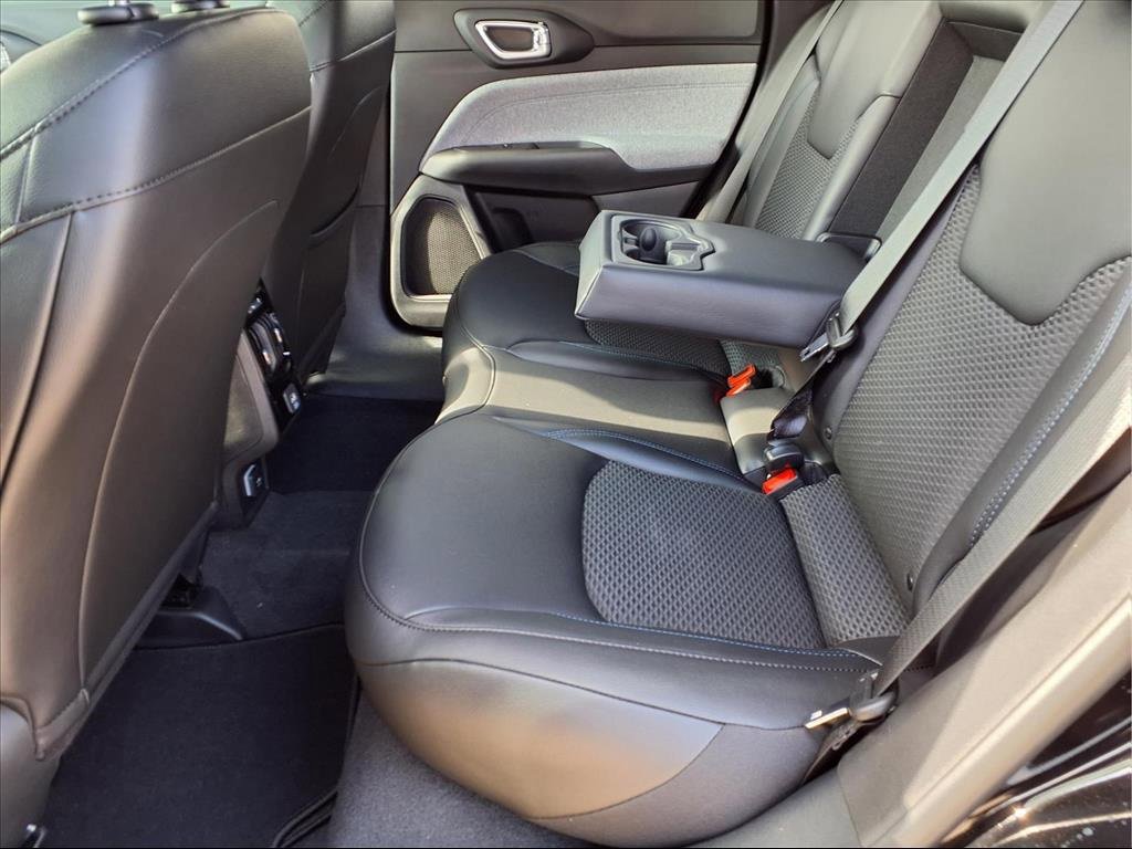 New 2026 Jeep Compass Latitude image 24