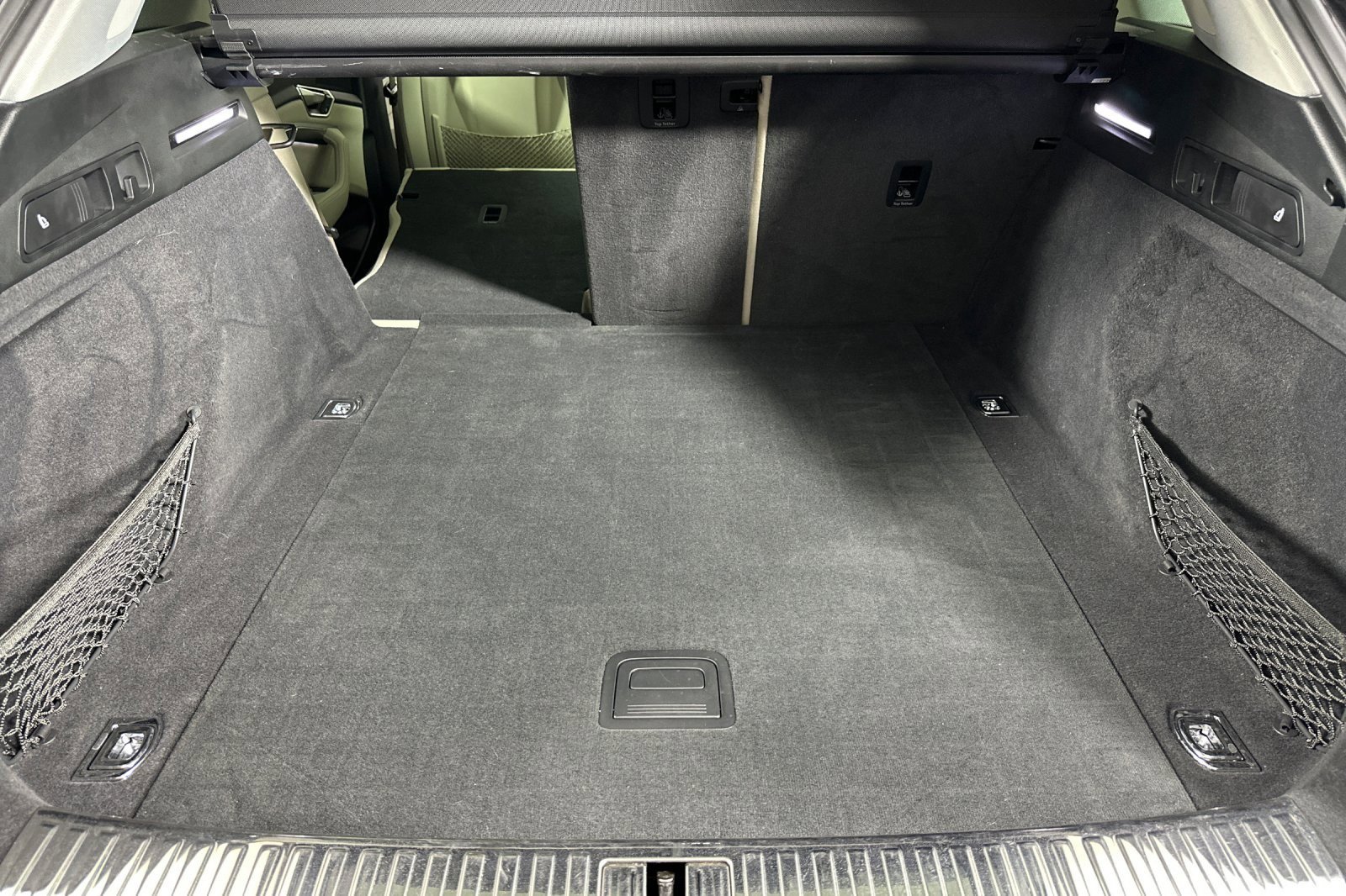 Used 2019 Audi e-tron Premium Plus image 14