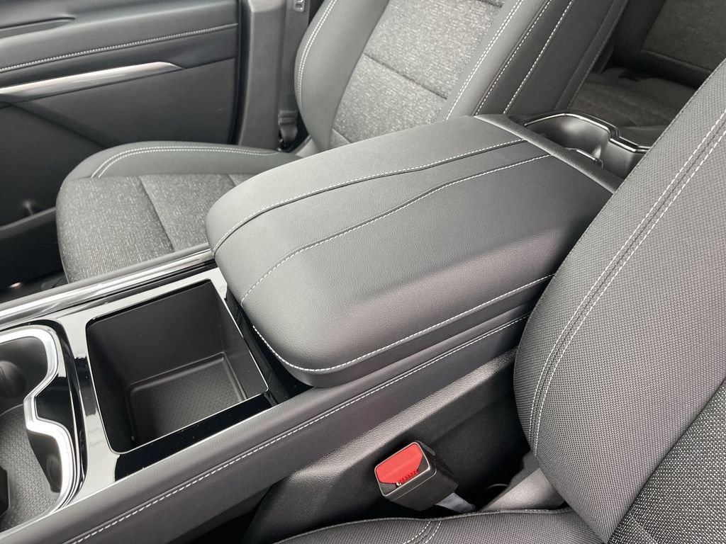 New 2026 Chevrolet Traverse LT w/ Driver Confidence Package FWD image 21