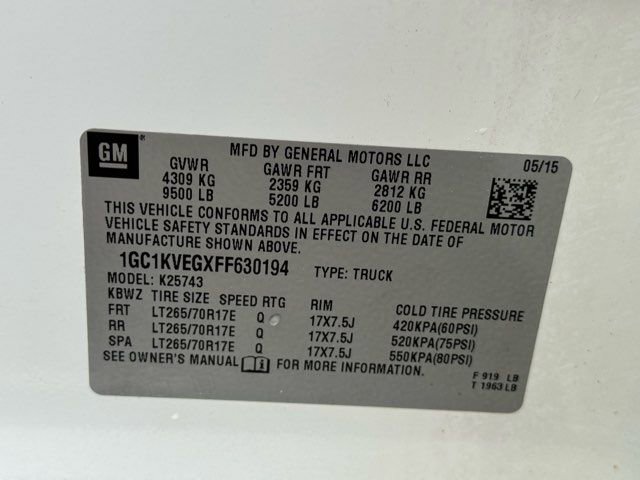 Used 2015 Chevrolet Silverado 2500 LT w/ Snow Plow Prep Package image 12