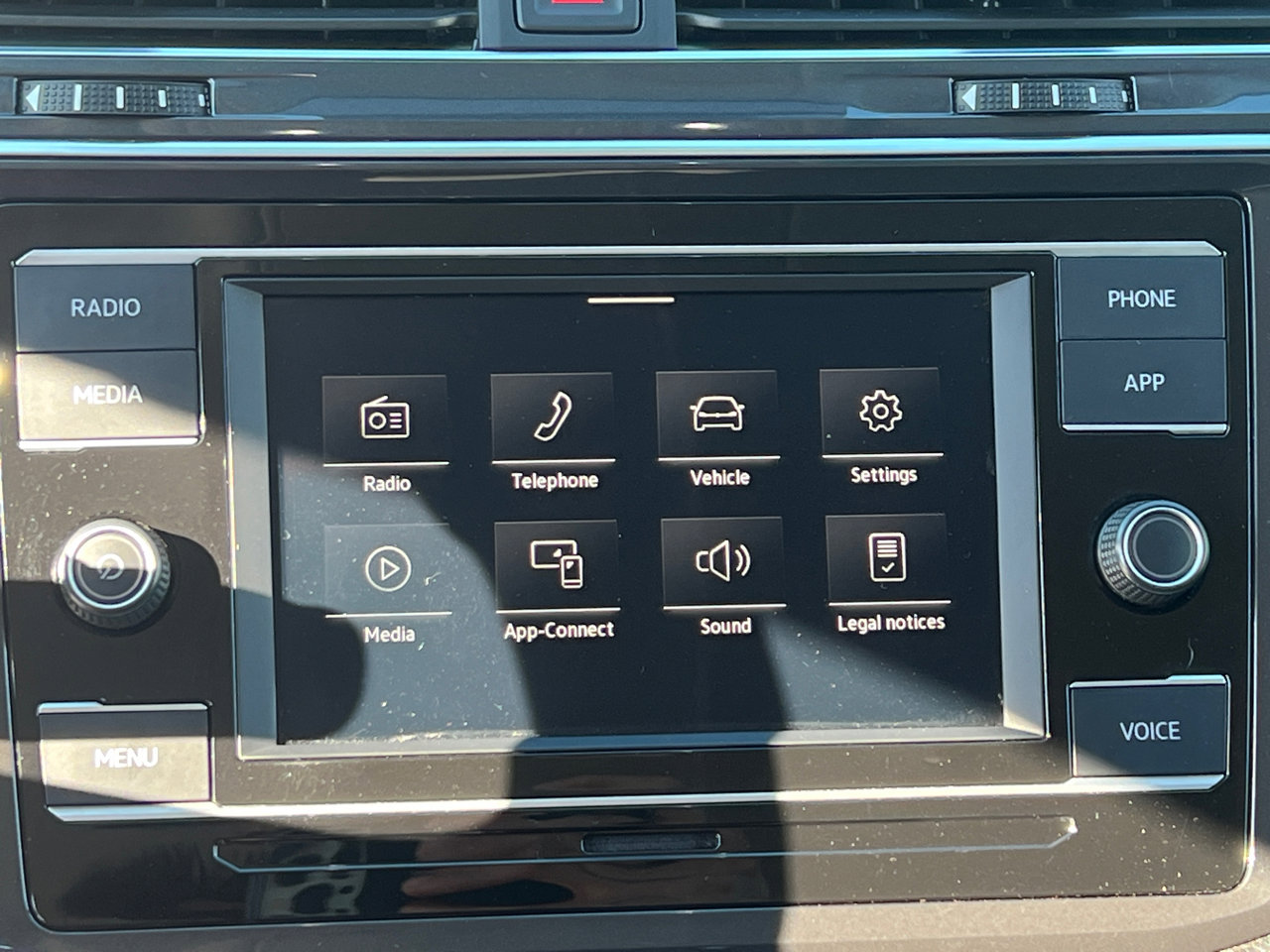 Used 2022 Volkswagen Tiguan S image 22