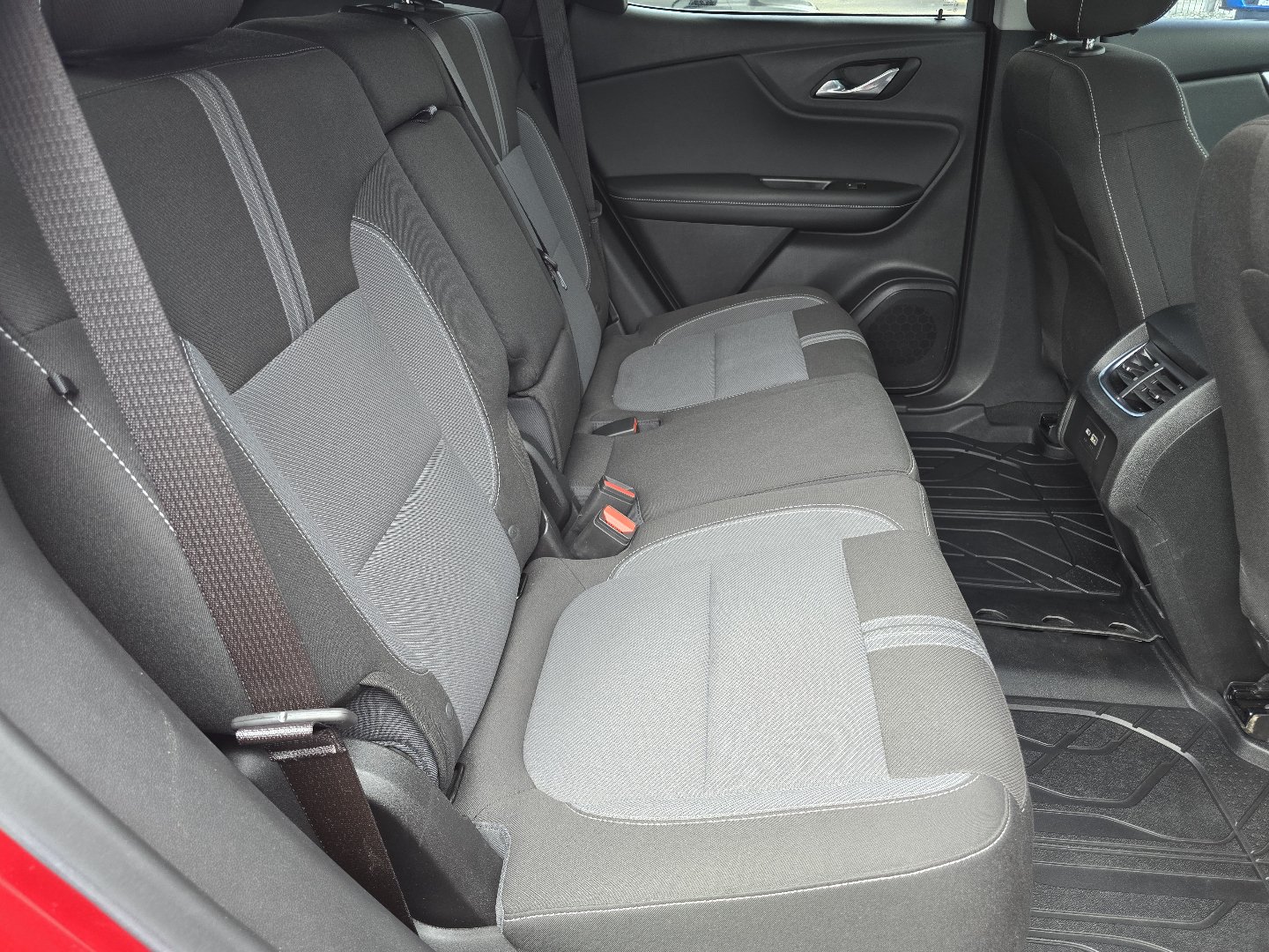 Used 2023 Chevrolet Blazer LT w/ Convenience Package FWD image 27