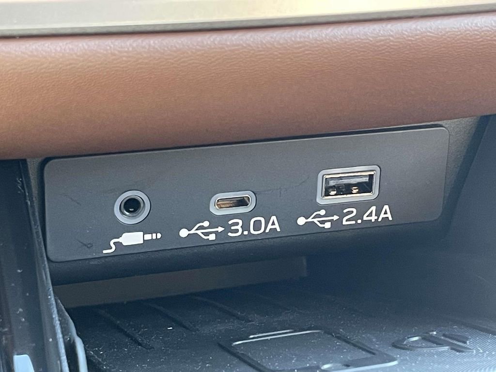 Used 2025 Subaru Outback Touring XT w/ Tech Package 2 image 19