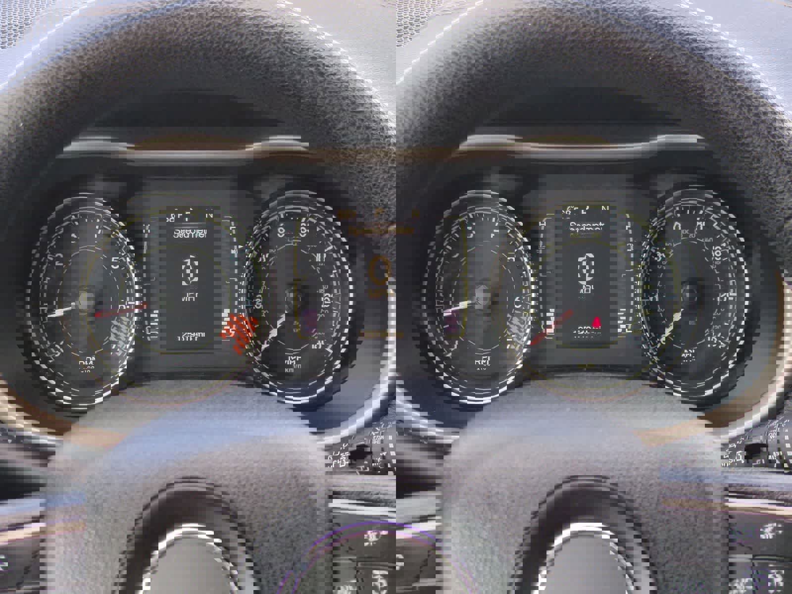 Used 2014 Jeep Cherokee Sport image 33