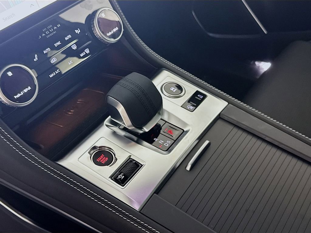 New 2026 Jaguar F-PACE R-Dynamic S image 16