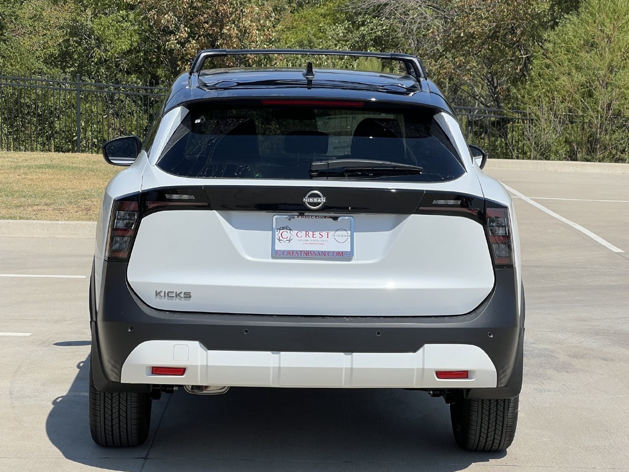 New 2027 Nissan Kicks SR FWD image 6