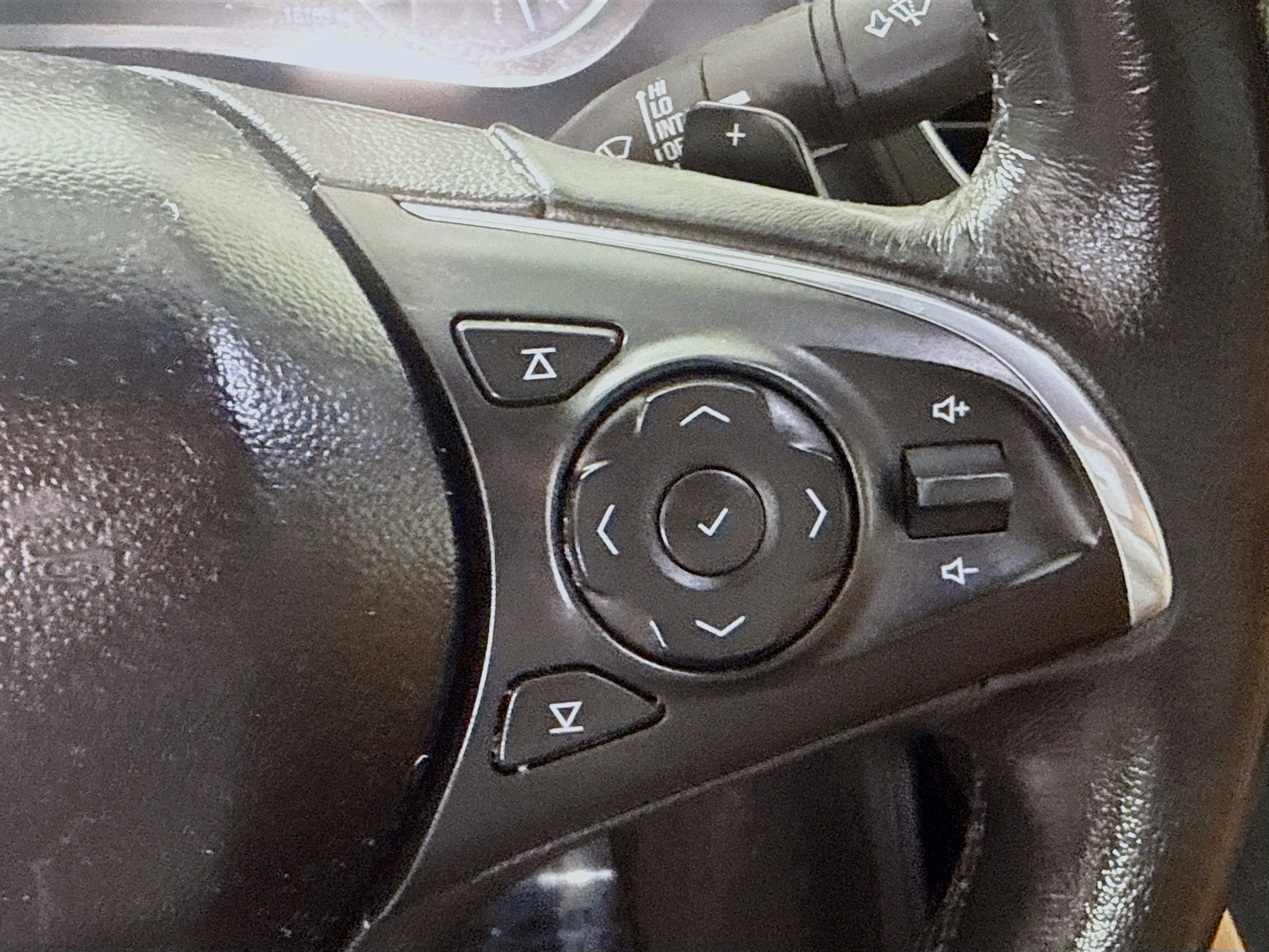 Used 2017 Buick LaCrosse Essence image 15